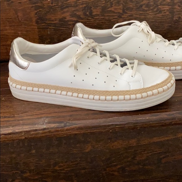 Sam Edelman White Lace Up Sneaker - Picture 4 of 7